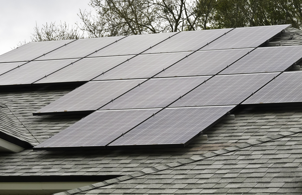 Making the jump to solar is a big choice, but it doesn’t have to be difficult. Here are some important things to know before going solar